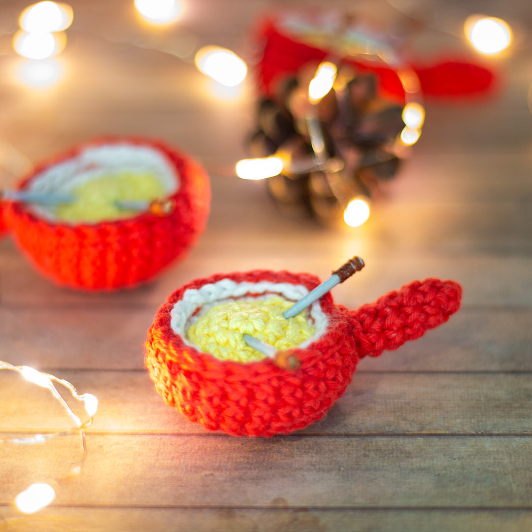 https://boutique.rat-ours.com/wp-content/uploads/sites/7/2020/12/caquelon-fondue-crochet-mignonstres.jpg