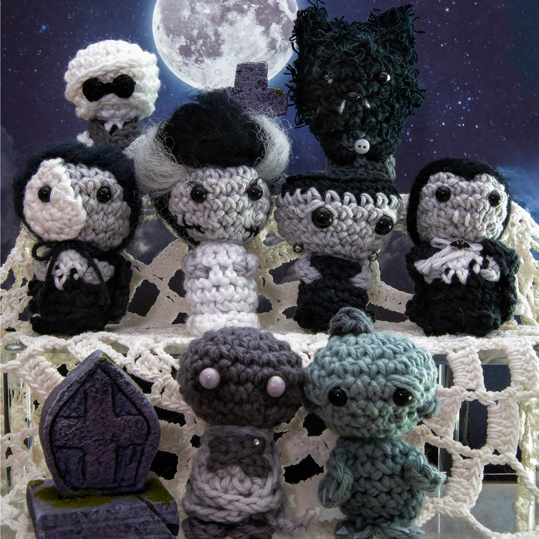 Amigurumi, figurines en crochet représentant les grands monstres de chez Universal Monsters, imaginé et confectionné à la main par les Mignonstres, une marque le Rat et l’Ours.